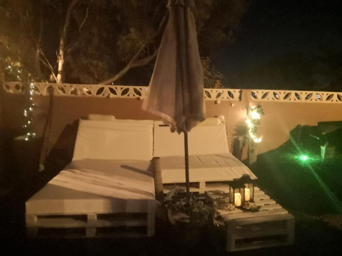 Flor De Loto Romantic Woodhouse Casita Camping Aguatona Exterior photo